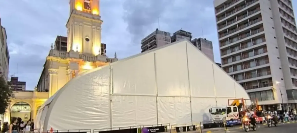 Carpa estructural preparada para eventos
