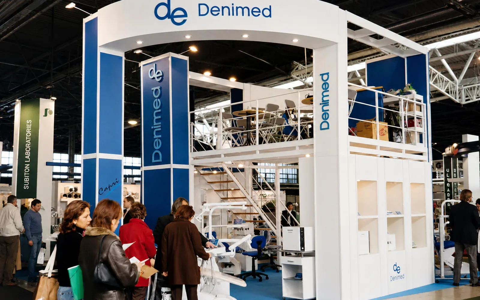 Stand modular de aluminio Denimed